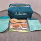 Trousse de toilette + Peigne et Brosse + Brosse à dents + Lingettes et Gants | A Personnaliser - Calincaline.be